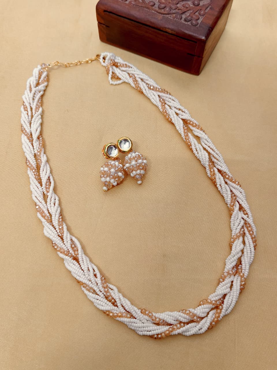 Beautiful Premium Quality Crystal Pearl Double Layer Necklace With Kundan Tops....